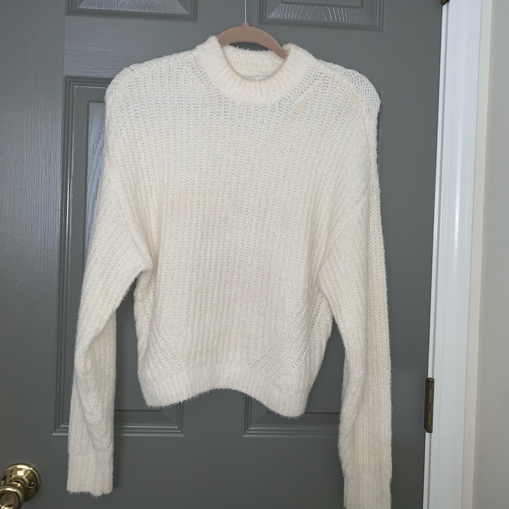 Abercrombie white knit sweater